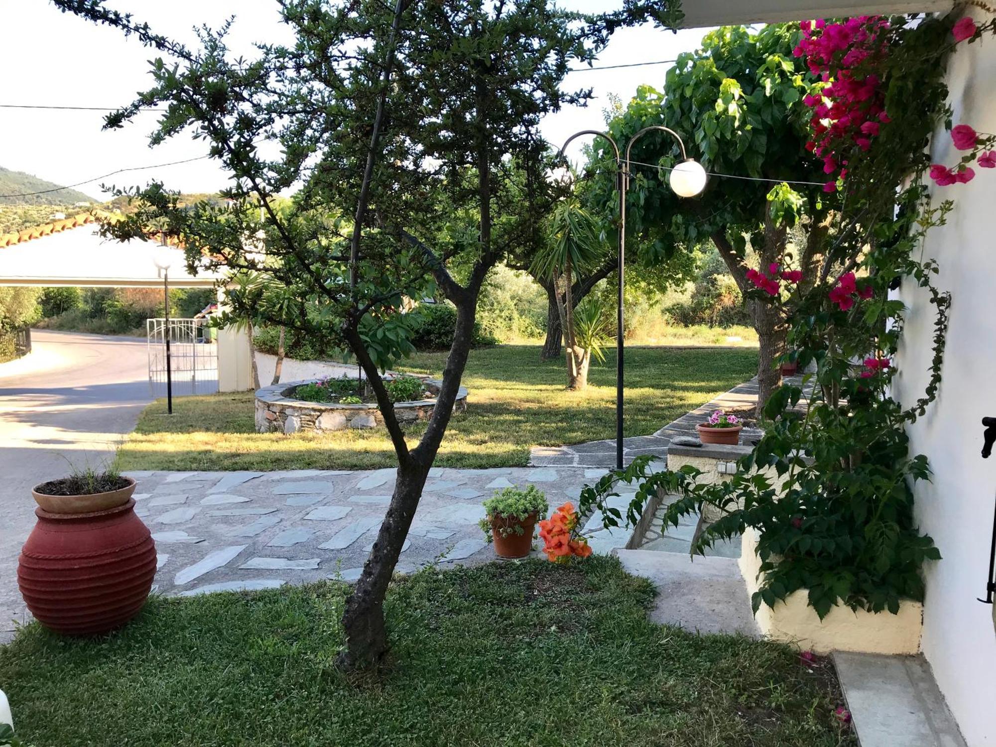Pansion Episkopi Studios Skopelos Town Exterior photo